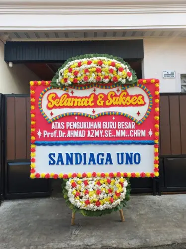 Papan Bunga Opening benda